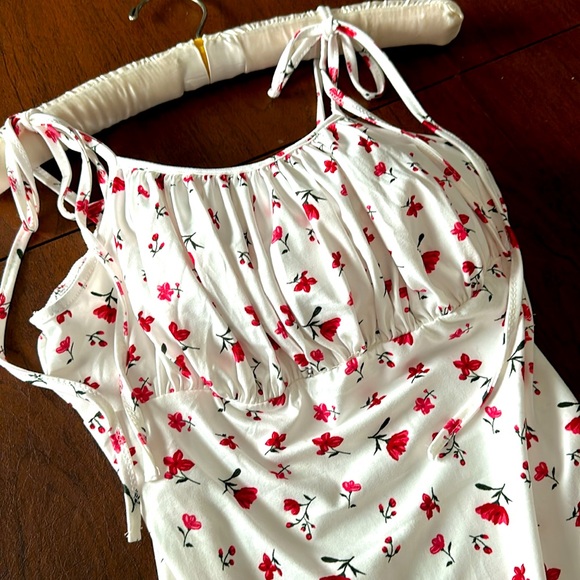 Summer Dress - Picture 4 of 7